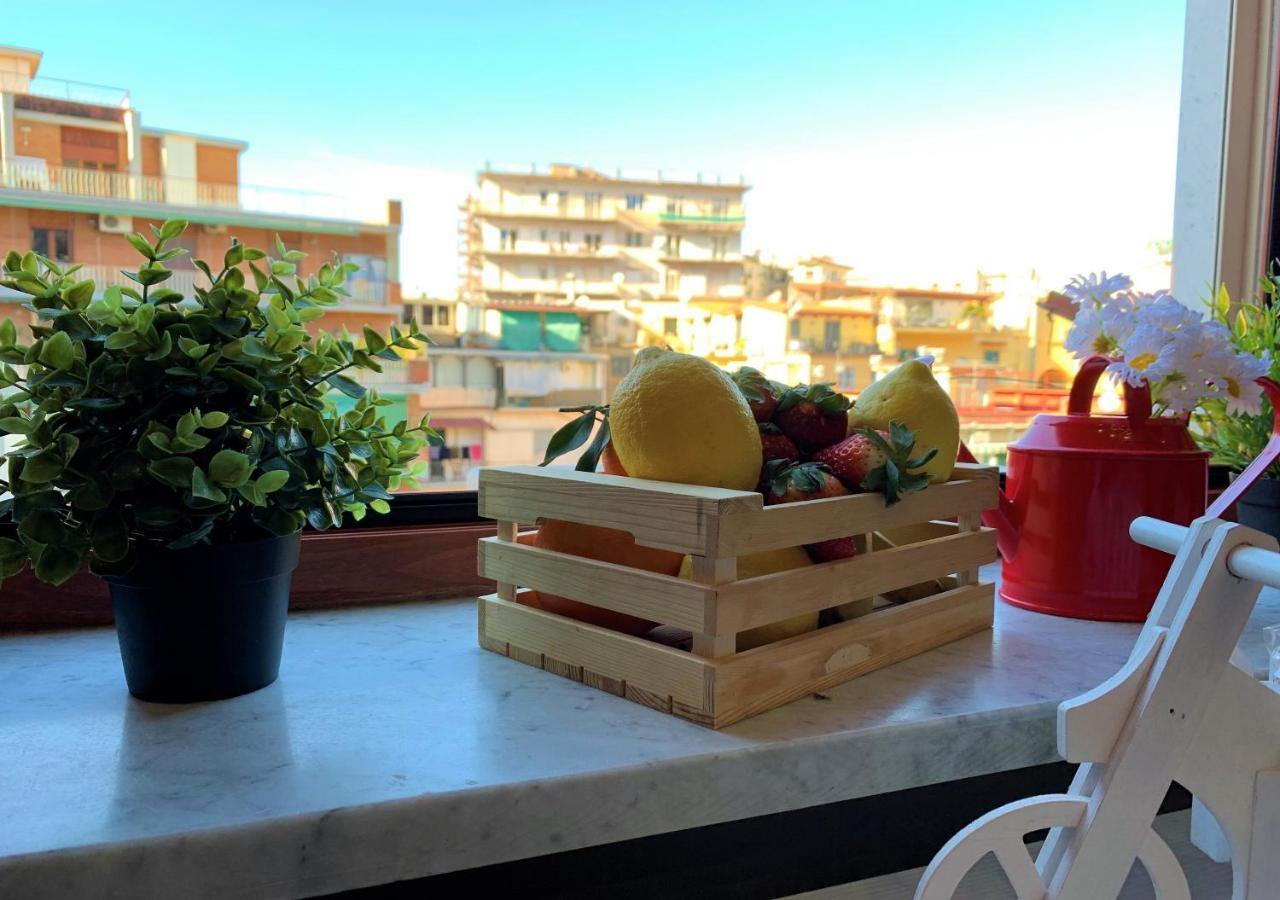 La Margherita Apartment Кастеламаре ди Стабия Екстериор снимка